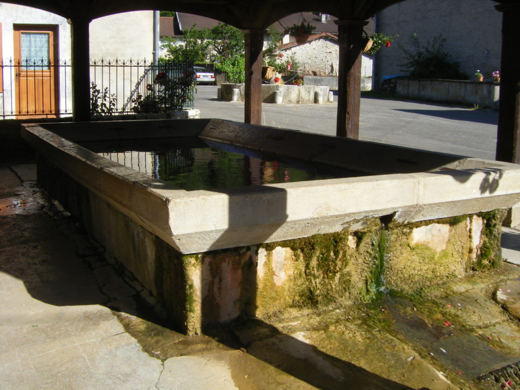 Lavoir de Villechantria (intérieur)